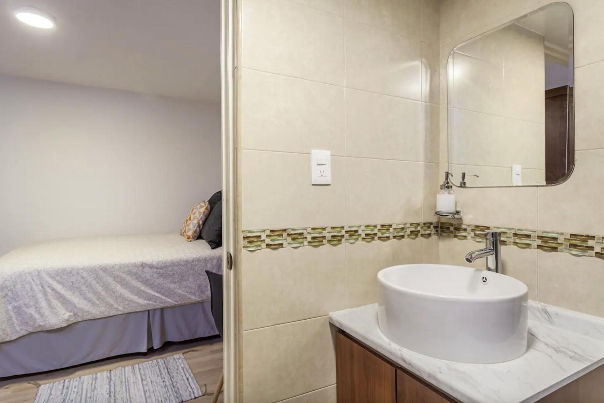 Bedroom With Private Bathroom In Roma Norte In México DF Exterior foto